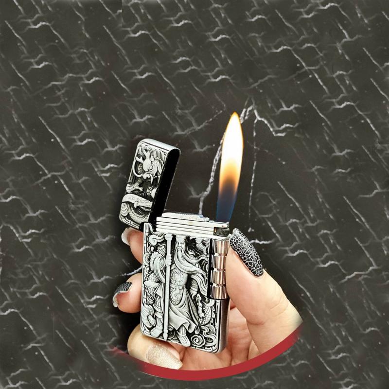 Bật lửa Dupont hình Quan Công bằng đồng M-17 dùng gas
